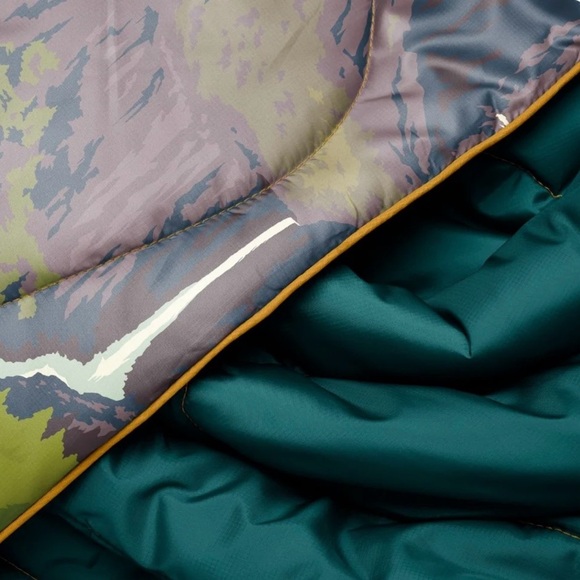 NWT Rumpl Yosemite NP Original Puffy Blanket 1-Person - Picture 7 of 11